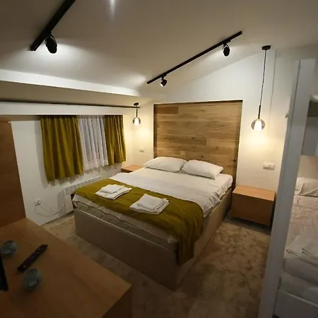 Marija アパート コパオニク